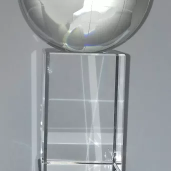 PDK3GL/2 Statuetka kryształowa GLOBUS h-23 cm